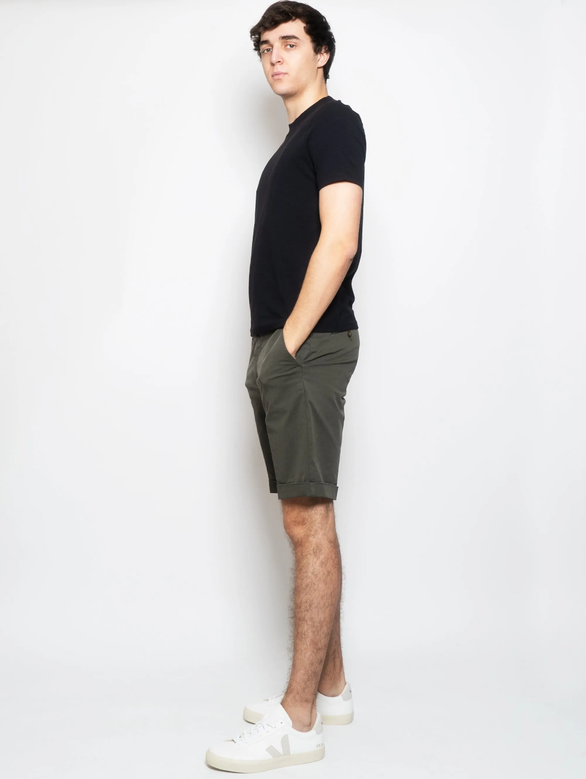 Bermuda Chino in Green Cotton