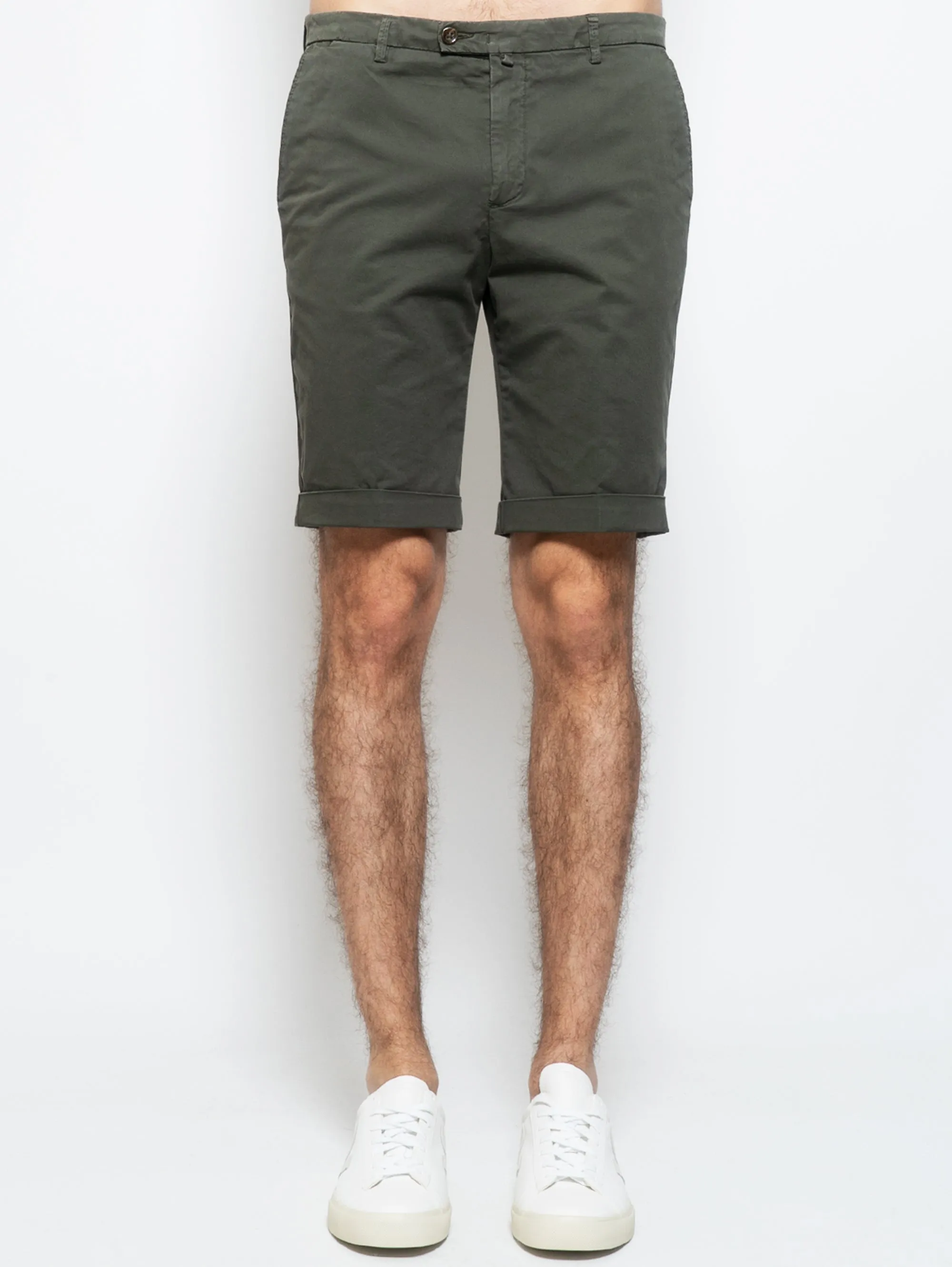 Bermuda Chino in Green Cotton