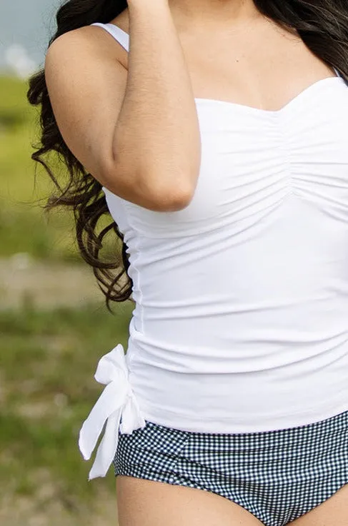 elizabeth in white top