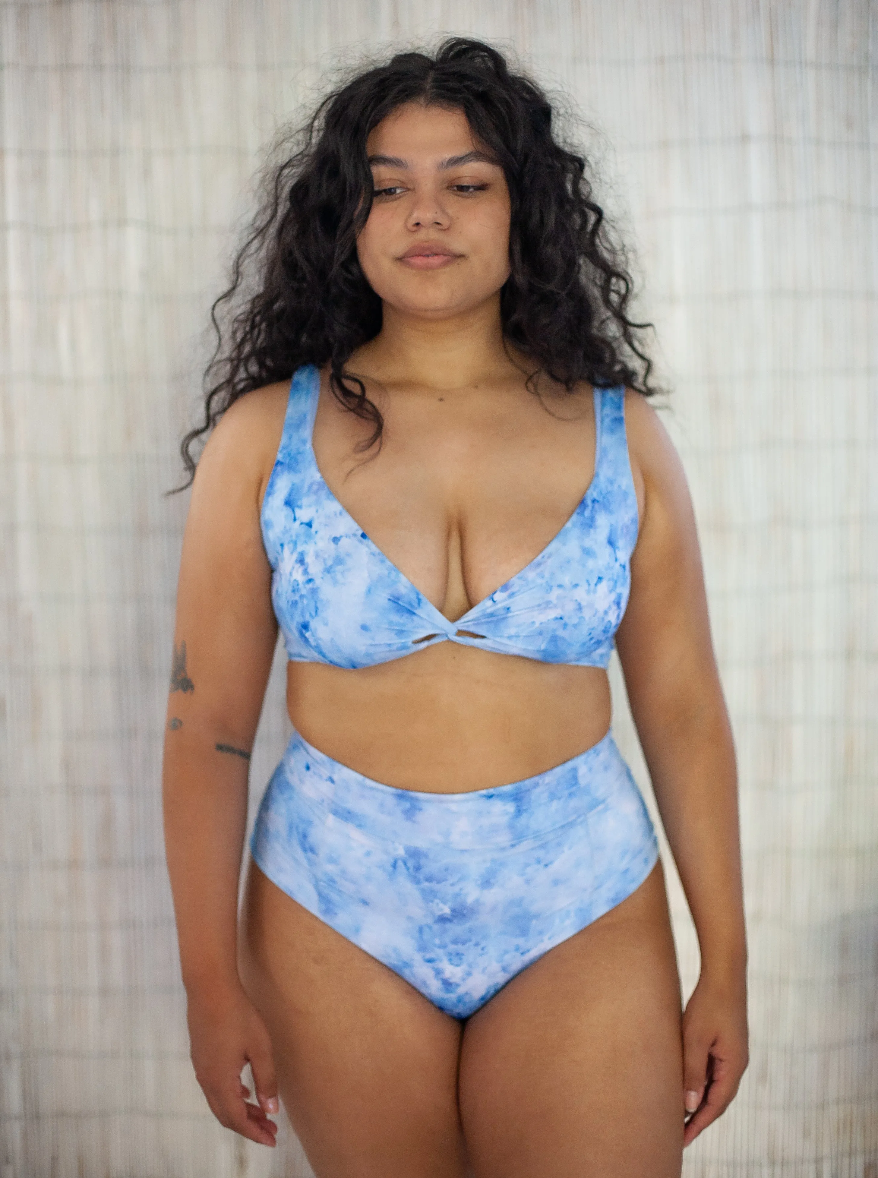 Huka Top| Pink Palm   Conch