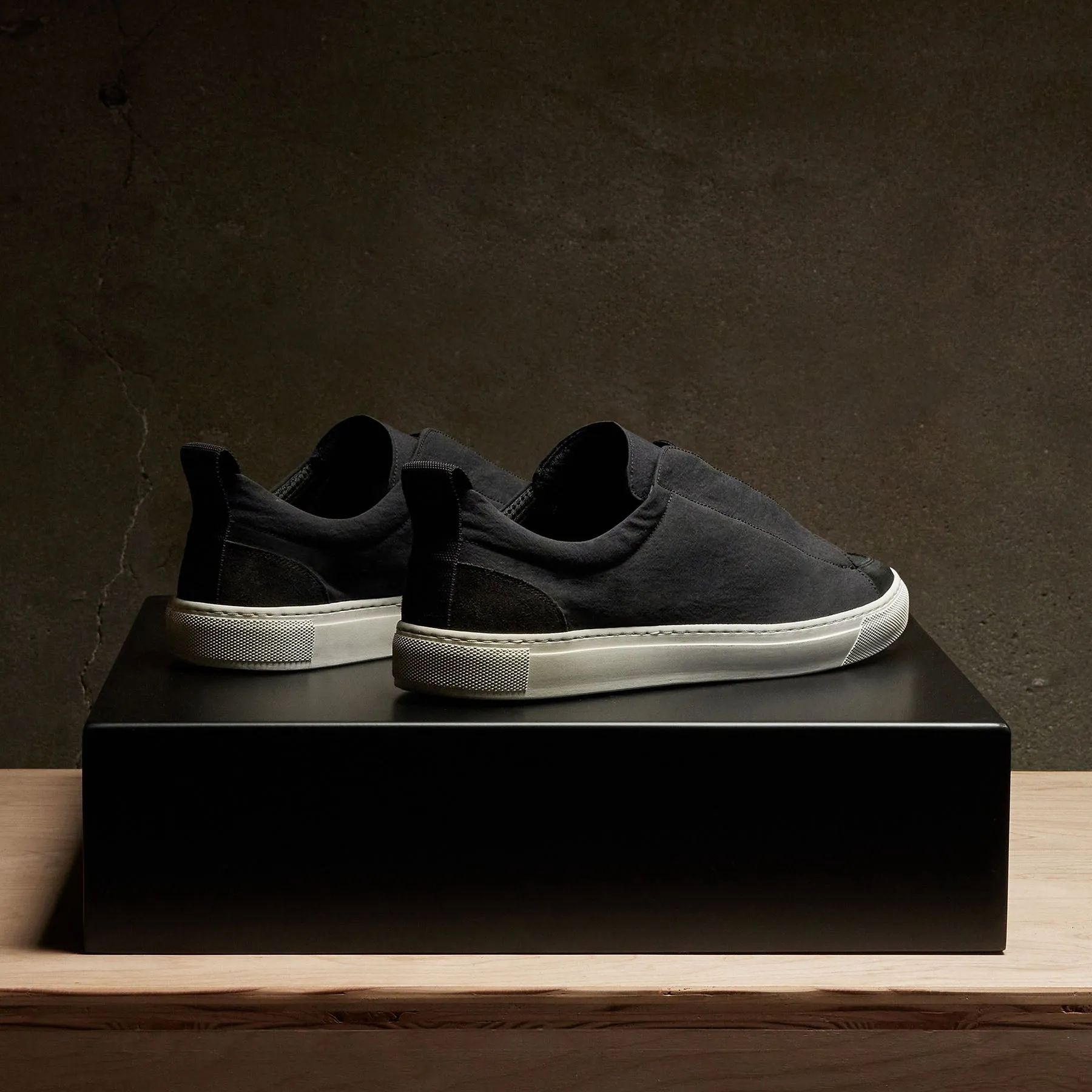 Men's Solstice Skate Low Top Sneaker - Black/Black