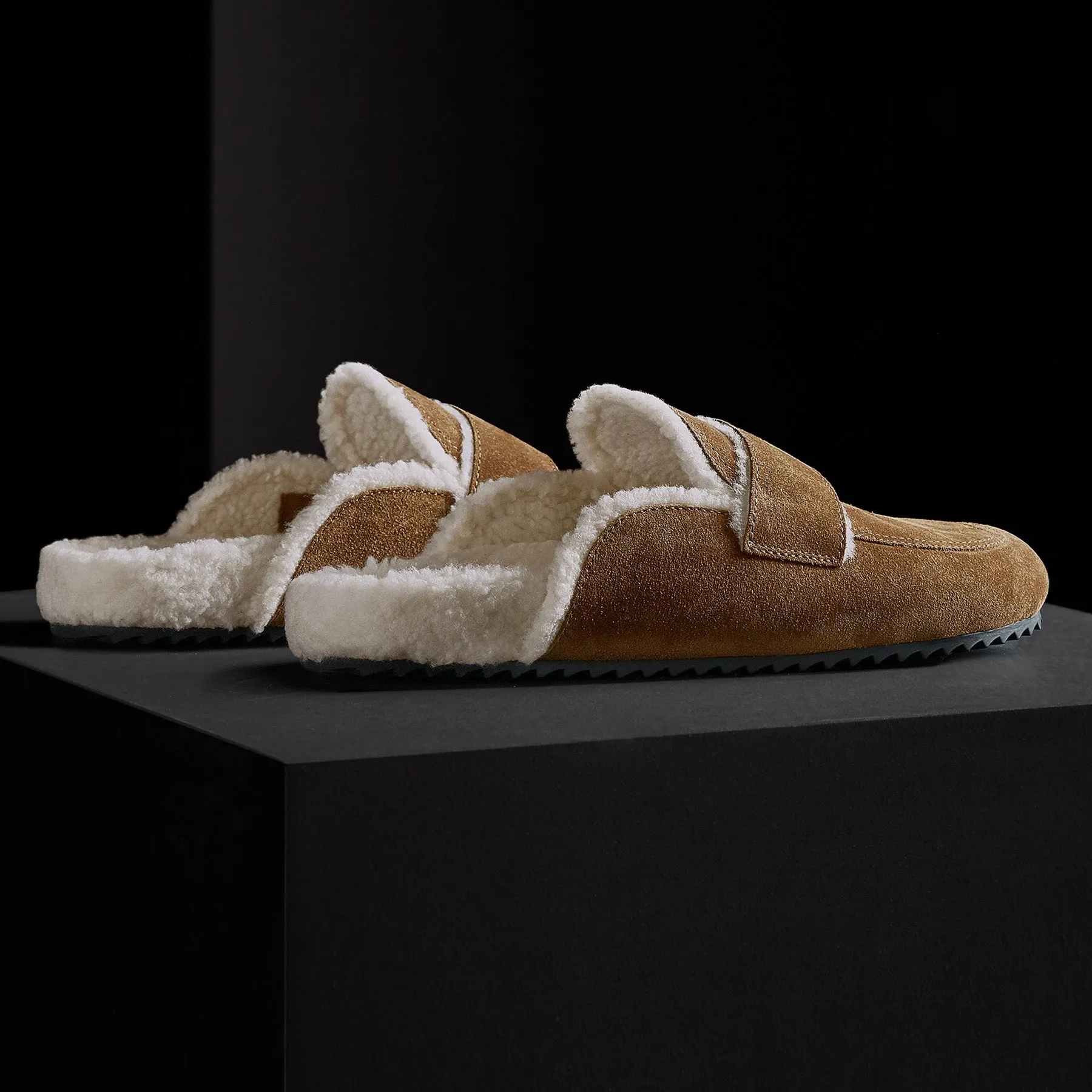 Men's Suede Shearling Lined Loafer - Tabacco/Ivory