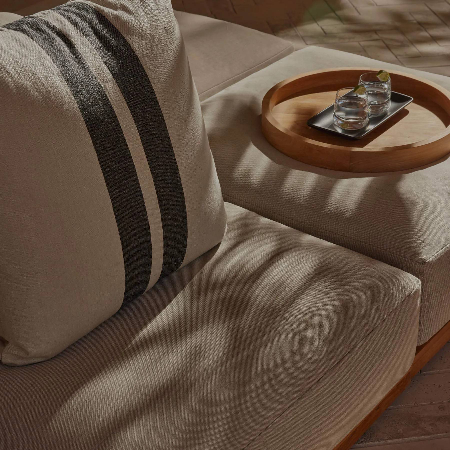 Pacific Ottoman - Teak