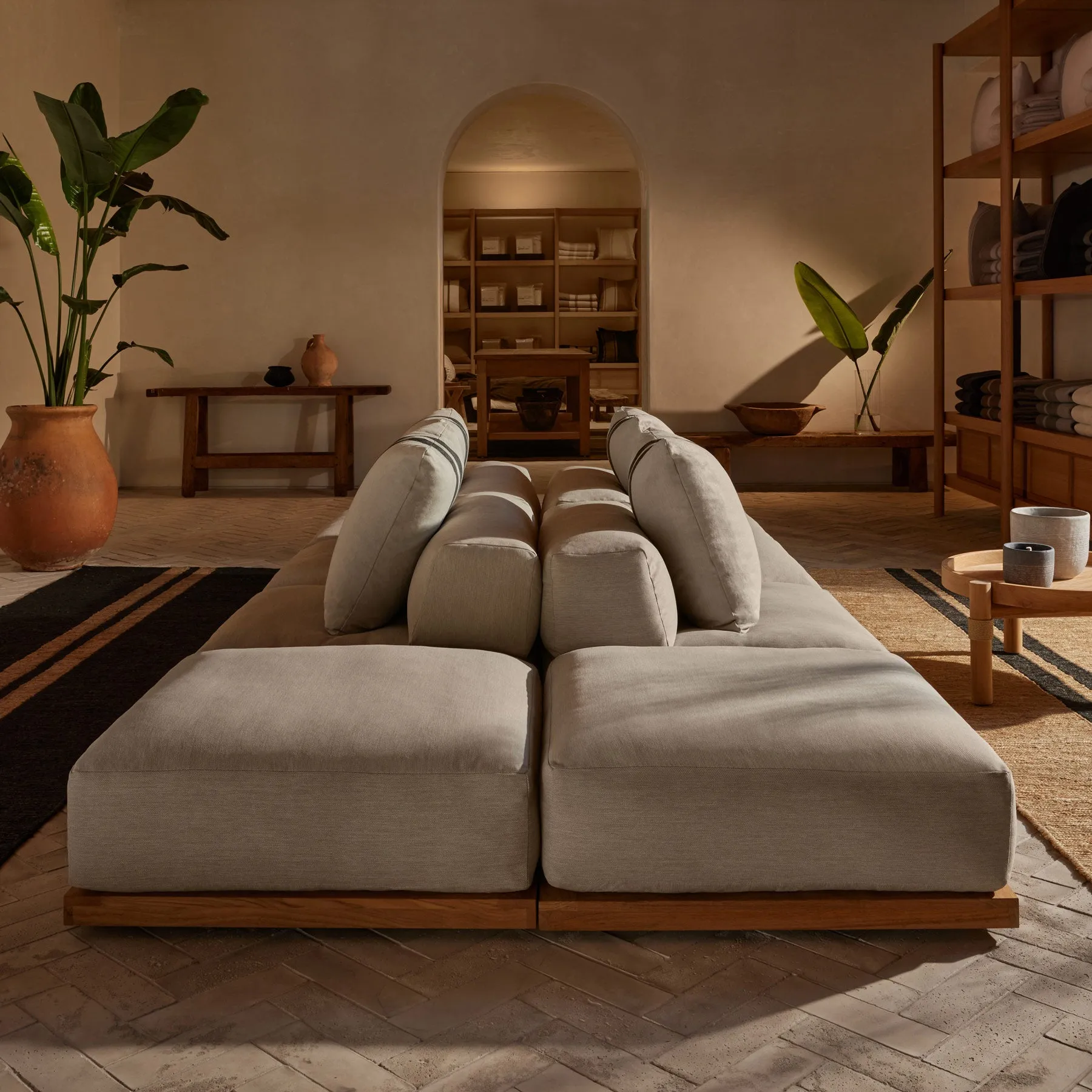 Pacific Ottoman - Teak