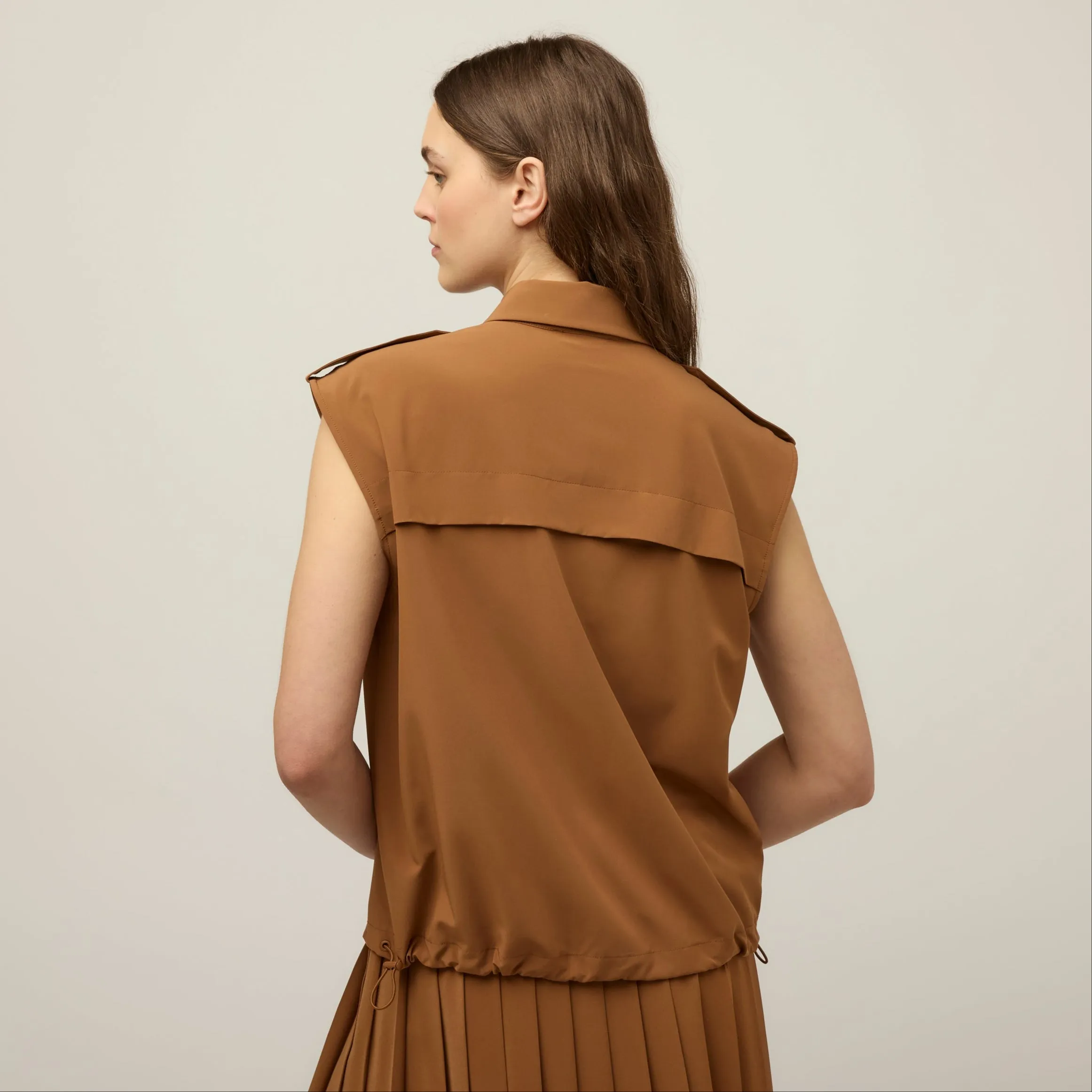 Tech Slk Sleeveless Shirt