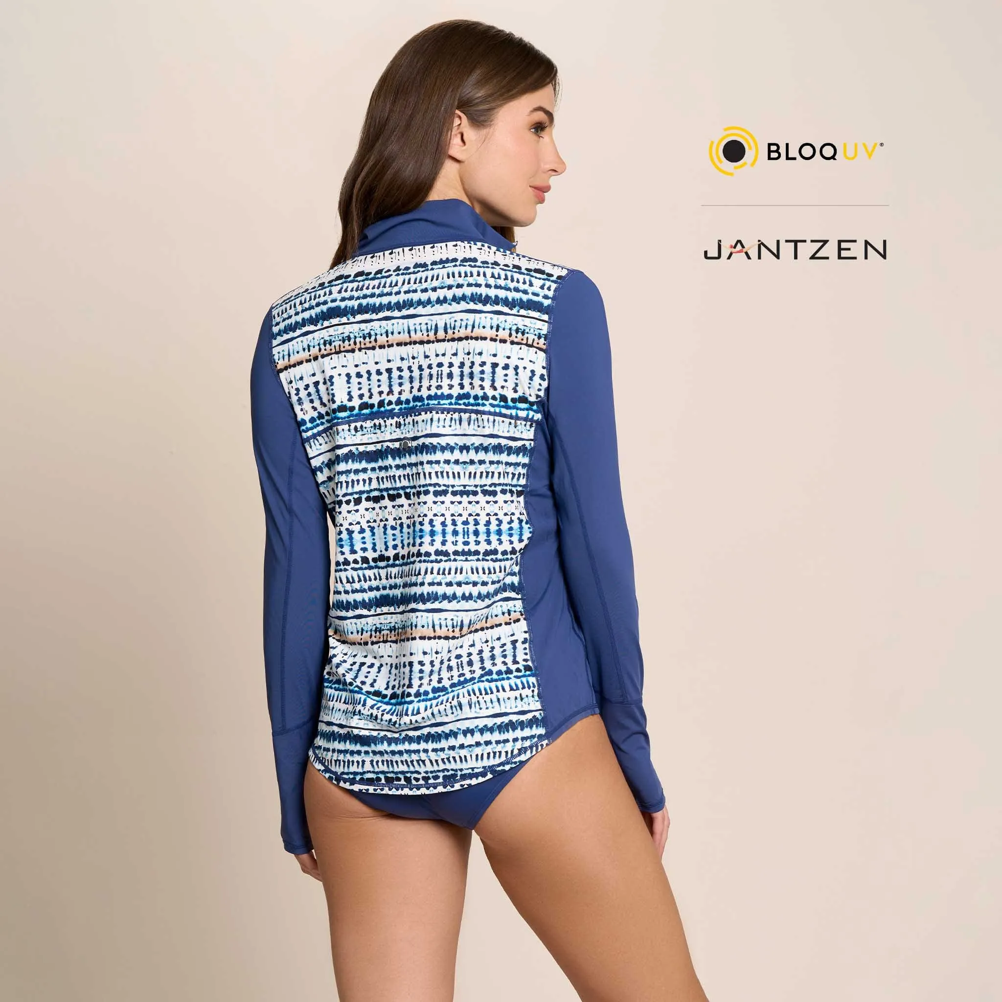 WATER DUNES RELAXED MOCK NECK ZIP TOP